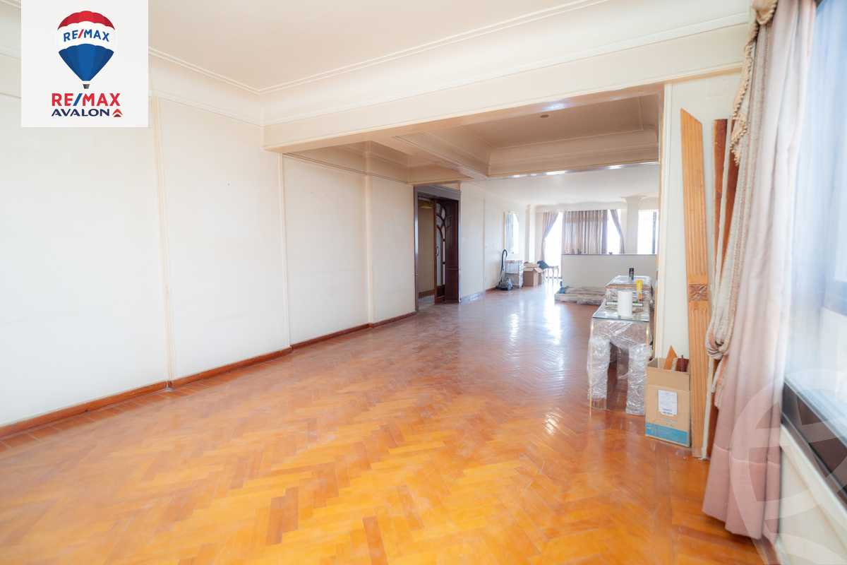 https://aqarmap.com.eg/ar/listing/6265120-for-sale-alexandria-sporting-omar-lotfy-st