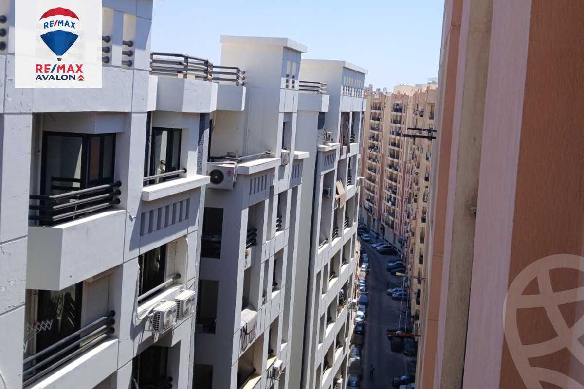 https://aqarmap.com.eg/ar/listing/6265816-for-sale-alexandria-smouha-elshohada-square-rd