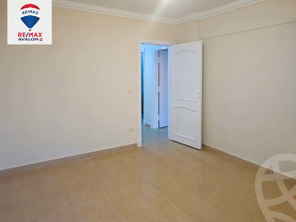 https://aqarmap.com.eg/ar/listing/6265898-for-sale-alexandria-camp-cesar-el-gaish-rd