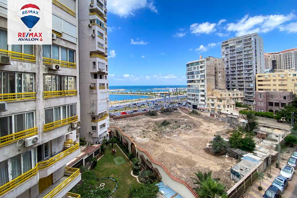 https://aqarmap.com.eg/ar/listing/6265940-for-sale-alexandria-zezenia-mahmoud-el-deeb-st