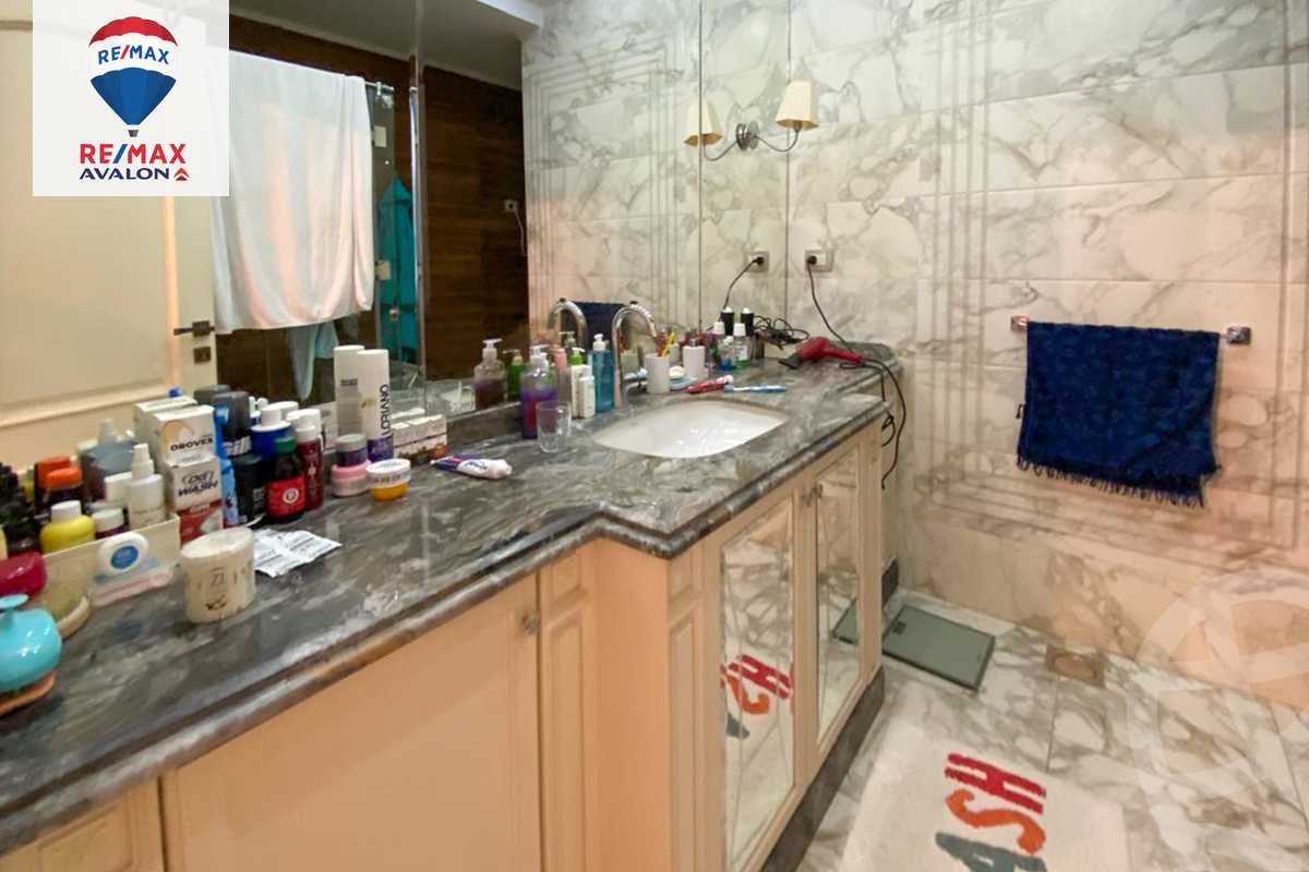 https://aqarmap.com.eg/ar/listing/6265940-for-sale-alexandria-zezenia-mahmoud-el-deeb-st