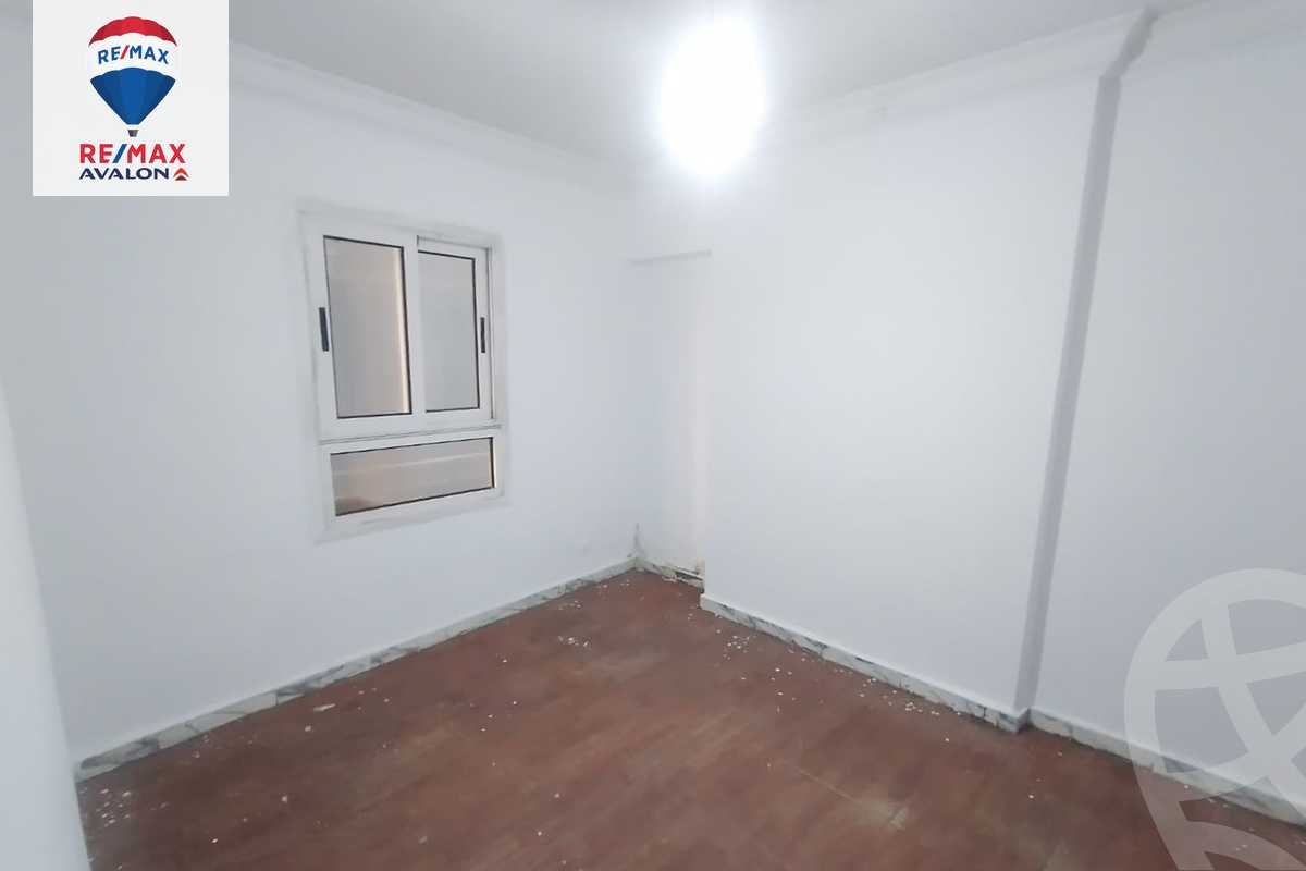 https://aqarmap.com.eg/en/listing/6266275-for-sale-alexandria-sydy-bshr-sydy-bshr-bhry-gamal-abd-el-nasir-st