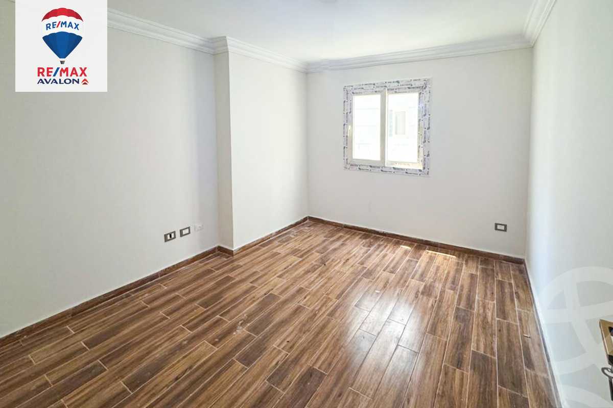 https://aqarmap.com.eg/en/listing/6266369-for-rent-alexandria-smouha-compounds-in-smouha-valore-smouha