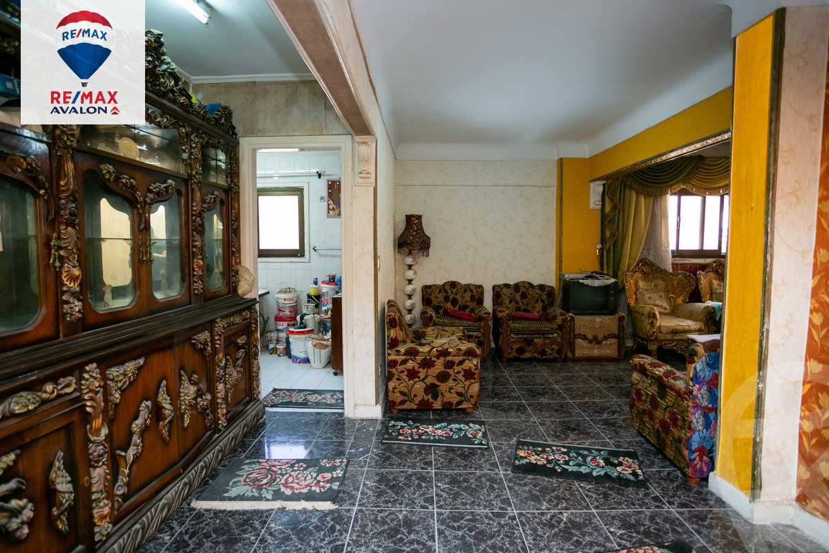 https://aqarmap.com.eg/ar/listing/6279938-for-sale-alexandria-camp-cesar-abd-el-moneim-sanad-st