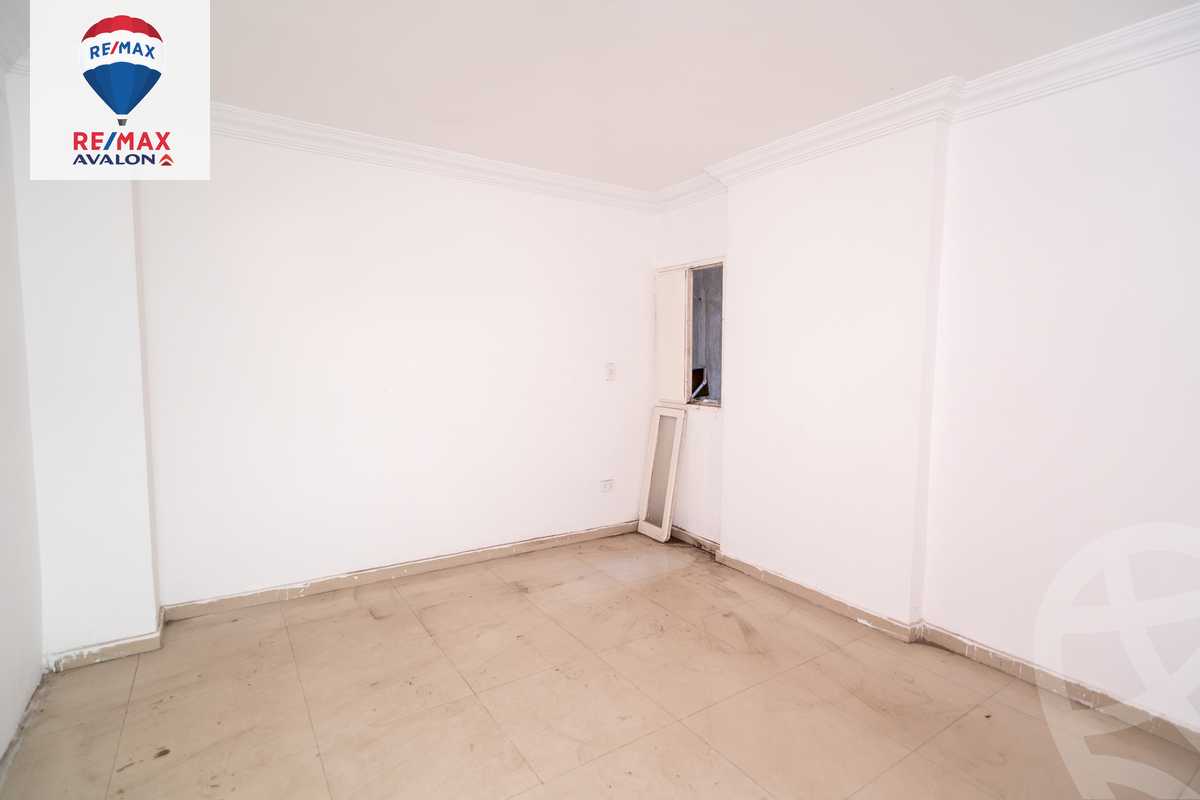 https://aqarmap.com.eg/en/listing/6282784-for-sale-alexandria-glim-hedaya-basha-st