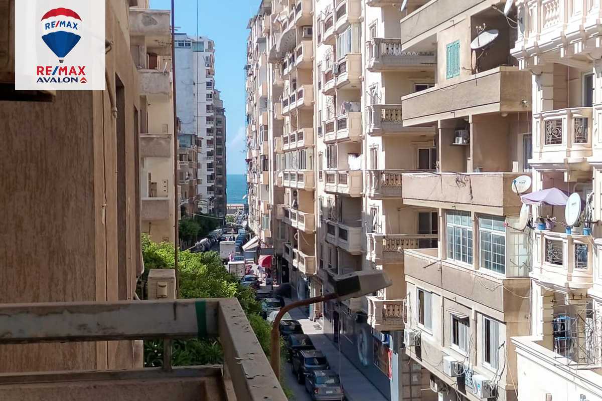 https://aqarmap.com.eg/en/listing/6283081-for-sale-alexandria-lauran-ibrahim-naseer-st
