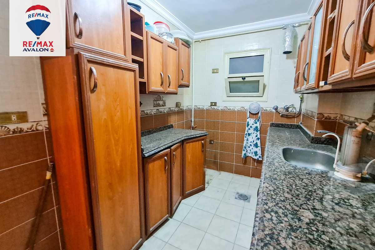 https://aqarmap.com.eg/ar/listing/6286343-for-sale-alexandria-zezenia-mostafa-abd-el-razik-st