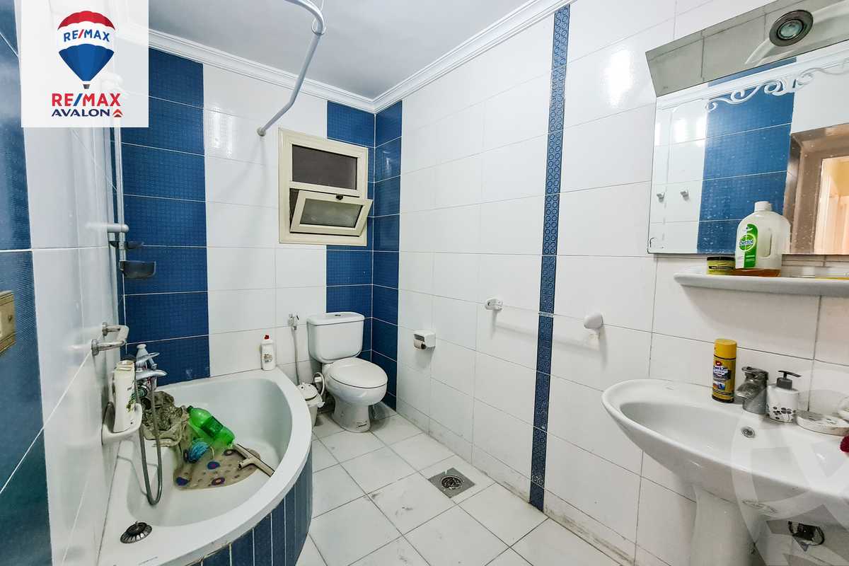 https://aqarmap.com.eg/ar/listing/6286343-for-sale-alexandria-zezenia-mostafa-abd-el-razik-st