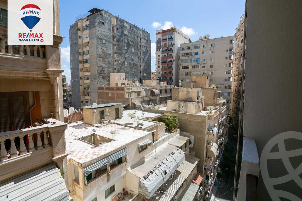 https://aqarmap.com.eg/ar/listing/6301251-for-sale-alexandria-bolekly-dr-borgi-st