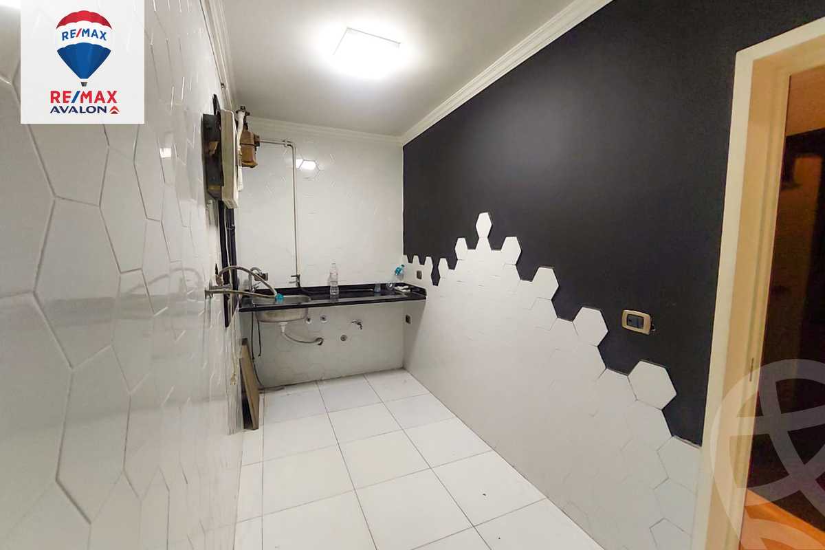 https://aqarmap.com.eg/ar/listing/6302874-for-rent-alexandria-lauran-mohammed-al-eqbal-st