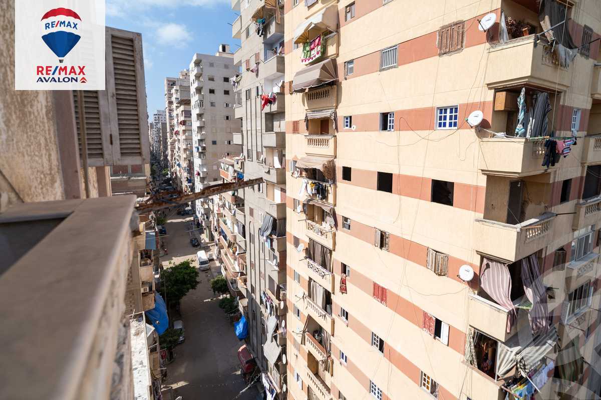 https://aqarmap.com.eg/ar/listing/6303399-for-sale-alexandria-sydy-bshr-sydy-bshr-qbly-street-30