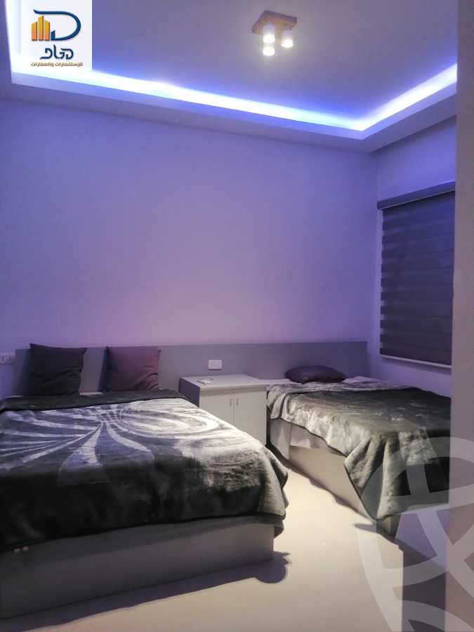 https://aqarmap.com.eg/ar/listing/3735378-for-sale-cairo-new-cairo-first-settlement-mhwr-mstfy-kml