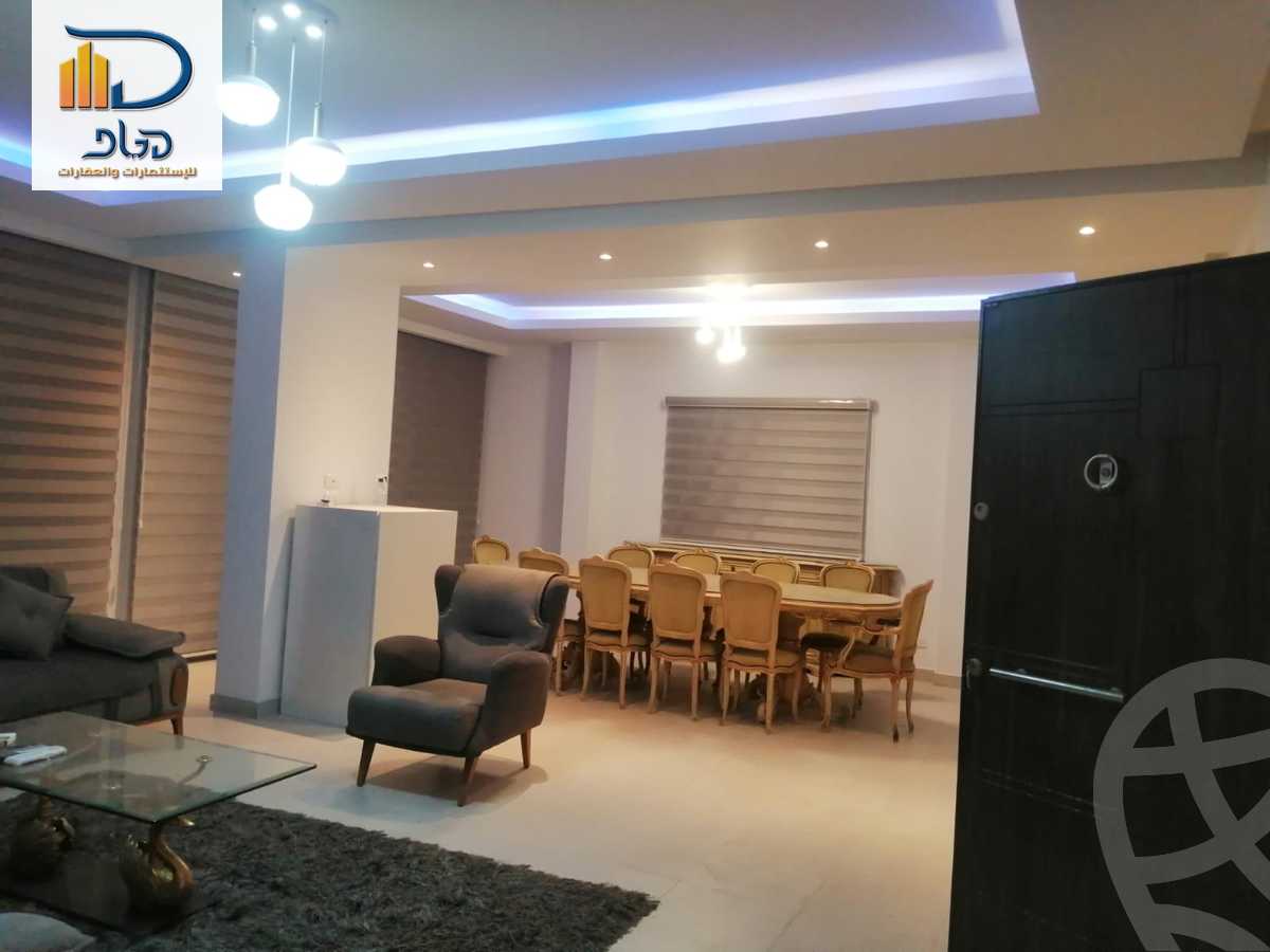 https://aqarmap.com.eg/ar/listing/3735378-for-sale-cairo-new-cairo-first-settlement-mhwr-mstfy-kml