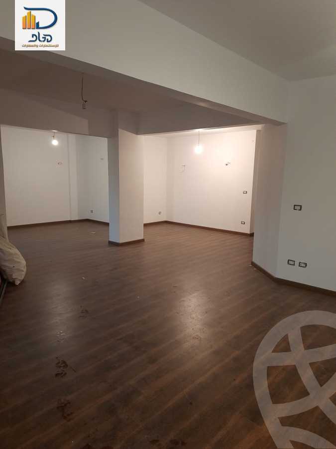 https://aqarmap.com.eg/ar/listing/3736924-for-sale-cairo-new-cairo-ltjm-lkhms-el-choueifat-al-shouyfat-st