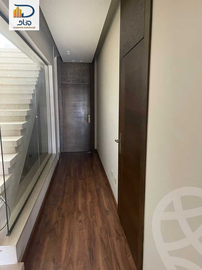 https://aqarmap.com.eg/en/listing/4107963-for-sale-cairo-new-cairo-compounds-mountain-view-hyde-park