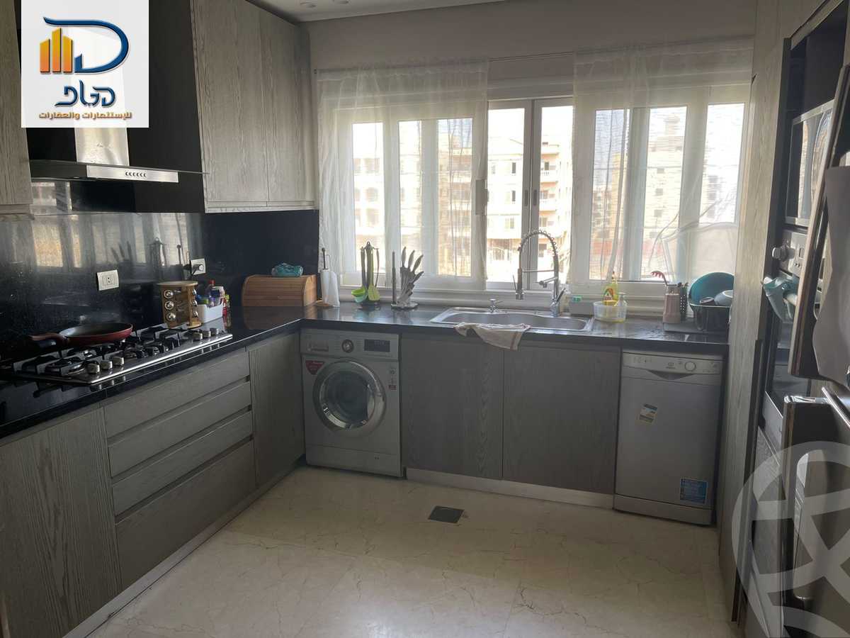 https://aqarmap.com.eg/en/listing/4107963-for-sale-cairo-new-cairo-compounds-mountain-view-hyde-park