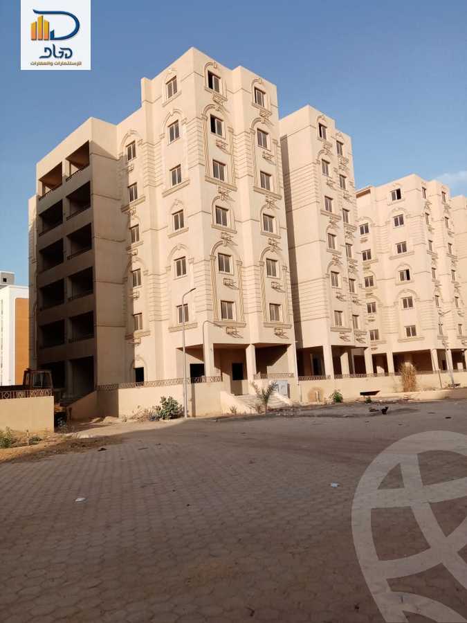 https://aqarmap.com.eg/en/listing/4310444-for-sale-cairo-new-cairo-compounds