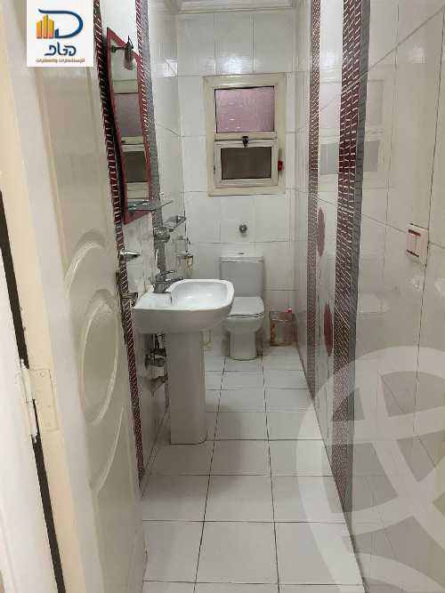 https://aqarmap.com.eg/en/listing/5257986-for-sale-cairo-nasr-city-hay-el-sefarat-saeed-zakareya-st