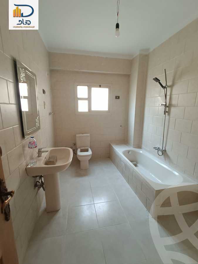 https://aqarmap.com.eg/en/listing/5405331-for-sale-cairo-new-cairo-el-ahyaa-second-neighborhood-street-66
