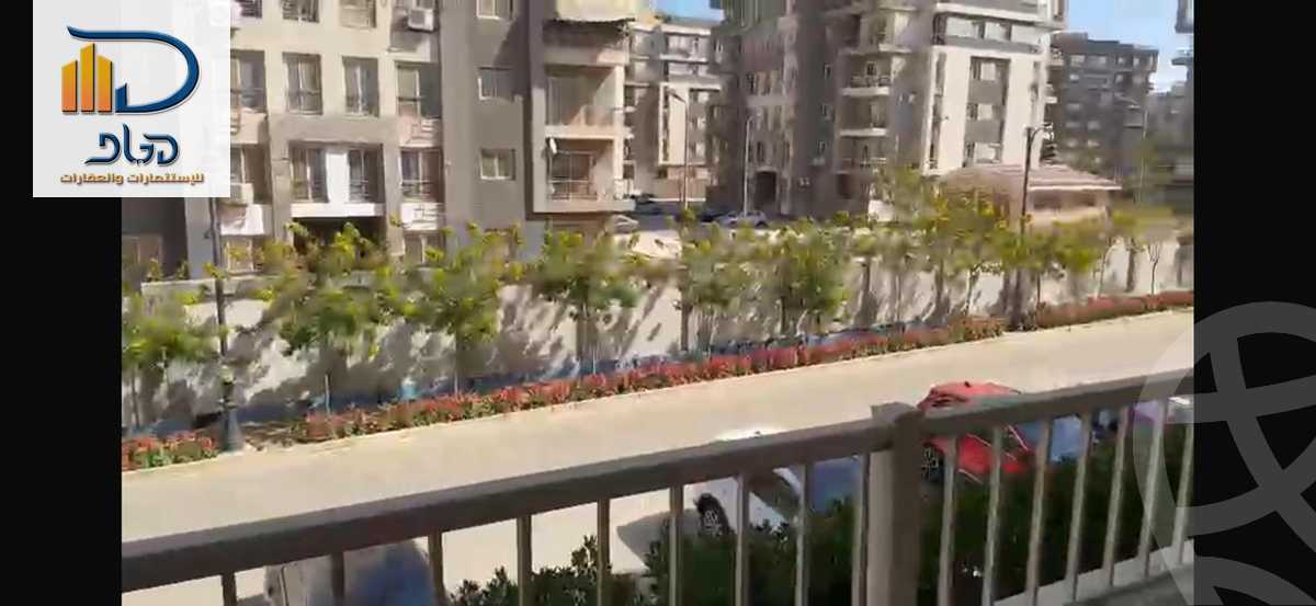 https://aqarmap.com.eg/en/listing/5566354-for-sale-cairo-new-cairo-compounds-jyd