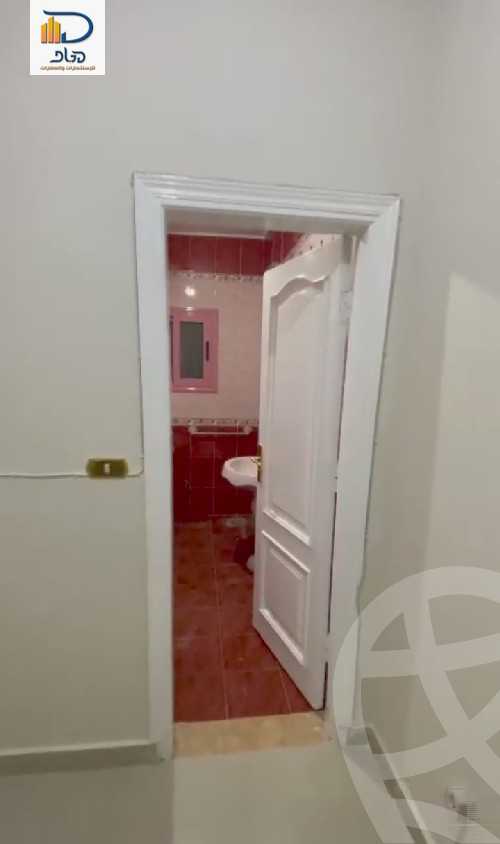 https://aqarmap.com.eg/ar/listing/5806369-for-rent-cairo-new-cairo-ganob-el-akadamiya-south-academy-o-el-sheikh-mostafa-ismael-st