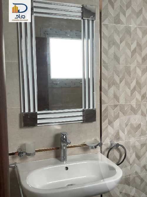 https://aqarmap.com.eg/en/listing/5821773-for-rent-cairo-new-cairo-compounds-hyde-park-centre-ville-hyde-park