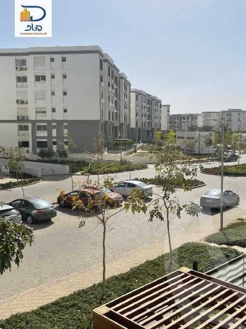 https://aqarmap.com.eg/en/listing/5821773-for-rent-cairo-new-cairo-compounds-hyde-park-centre-ville-hyde-park