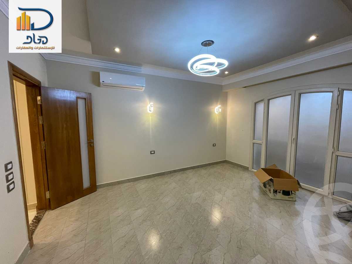 https://aqarmap.com.eg/en/listing/5858358-for-rent-cairo-new-cairo-compounds-royal-lagoon