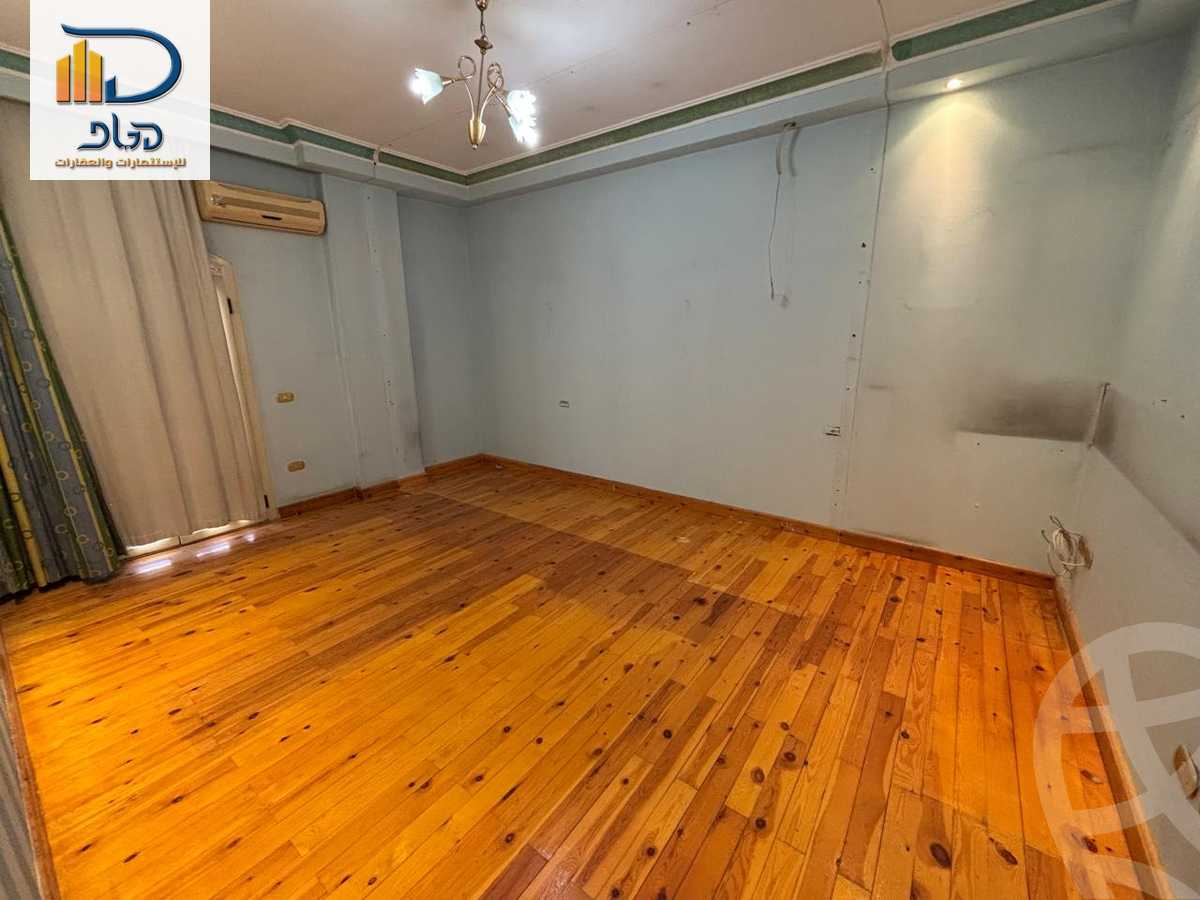 https://aqarmap.com.eg/en/listing/5873387-for-sale-cairo-new-cairo-el-ahyaa-first-neighborhood-street-1