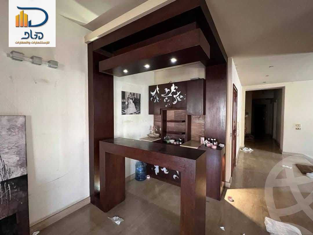 https://aqarmap.com.eg/en/listing/5903543-for-sale-cairo-new-cairo-el-ahyaa-first-neighborhood-street-1