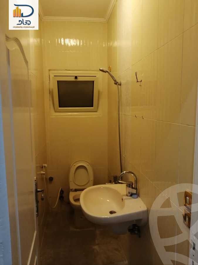 https://aqarmap.com.eg/en/listing/5932260-for-rent-cairo-new-cairo-el-ahyaa-fourth-neighborhood-street-1