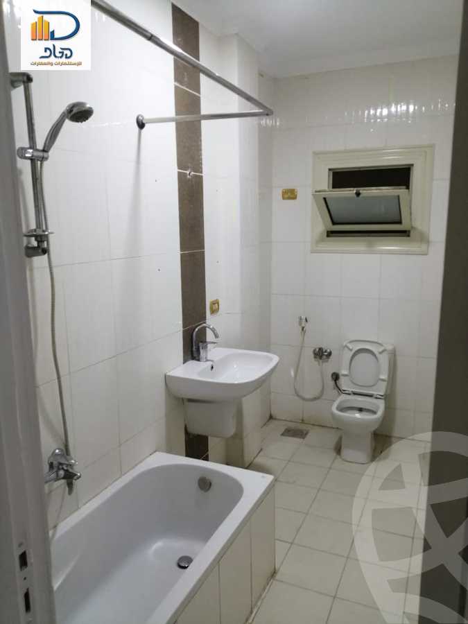 https://aqarmap.com.eg/en/listing/5932260-for-rent-cairo-new-cairo-el-ahyaa-fourth-neighborhood-street-1