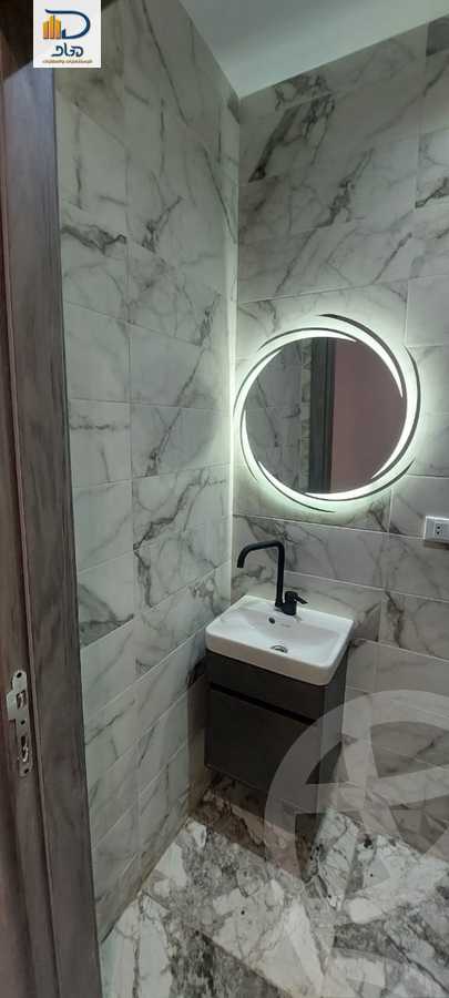 https://aqarmap.com.eg/ar/listing/5963817-for-rent-cairo-new-cairo-compounds-hyde-park-centre-ville-hyde-park