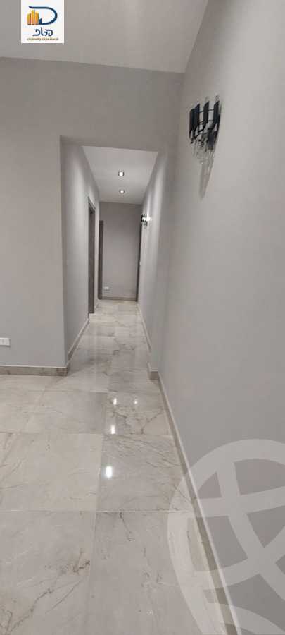 https://aqarmap.com.eg/ar/listing/5963817-for-rent-cairo-new-cairo-compounds-hyde-park-centre-ville-hyde-park