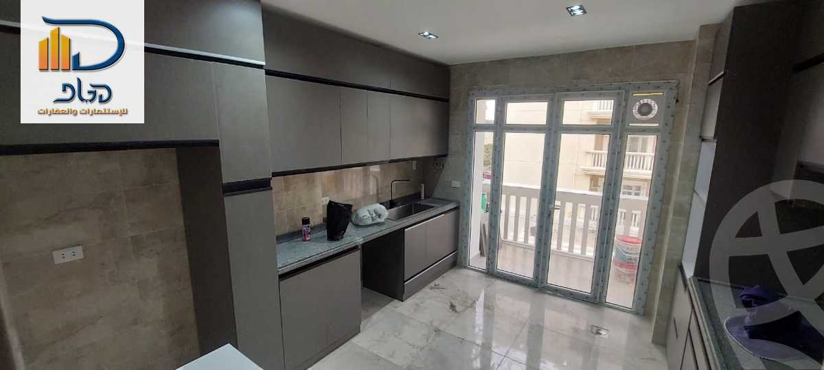 https://aqarmap.com.eg/ar/listing/5963817-for-rent-cairo-new-cairo-compounds-hyde-park-centre-ville-hyde-park
