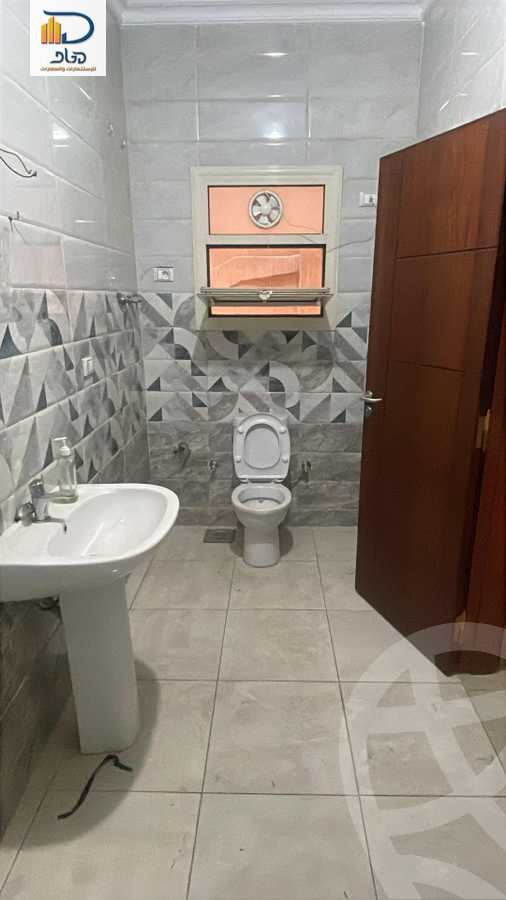 https://aqarmap.com.eg/ar/listing/5971007-for-rent-cairo-new-cairo-ganob-el-akadamiya-south-academy-a-zaid-ebn-haretha-st