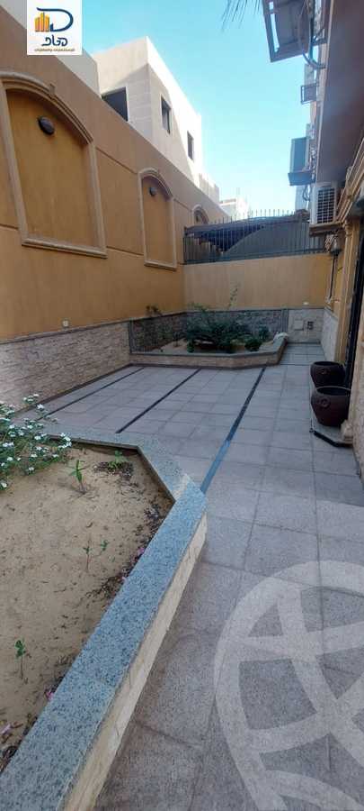 https://aqarmap.com.eg/en/listing/5978024-for-sale-cairo-new-cairo-sharq-el-akadamiya-al-tahrir-st