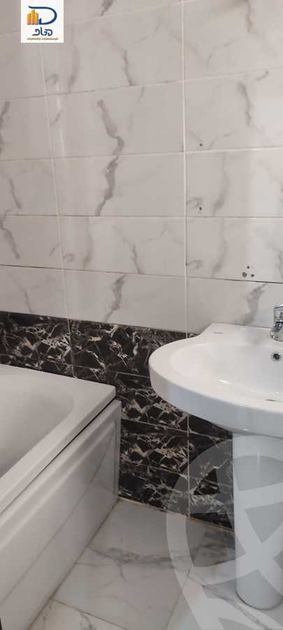 https://aqarmap.com.eg/ar/listing/6003682-for-rent-cairo-new-cairo-el-banafsg-el-banafsag-5-zakaria-ahmed-st