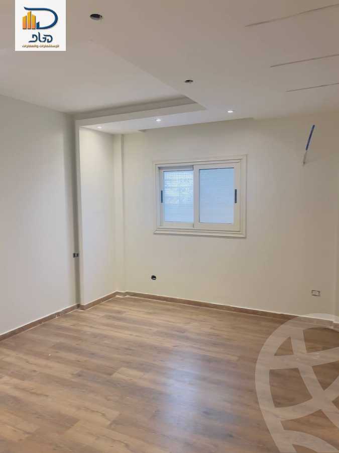https://aqarmap.com.eg/en/listing/6065936-for-sale-cairo-new-cairo-ganob-el-akadamiya-south-academy-d-khaled-ibn-el-waleed-st