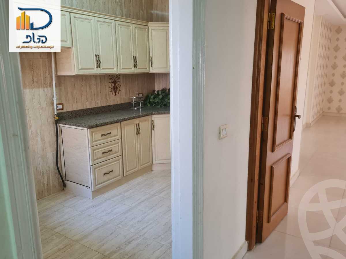 https://aqarmap.com.eg/ar/listing/6086071-for-rent-cairo-new-cairo-sharq-el-akadamiya-al-tahrir-st
