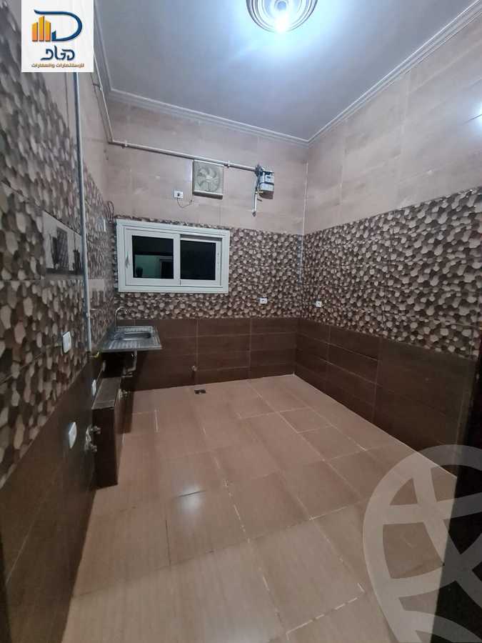 https://aqarmap.com.eg/ar/listing/6151874-for-rent-cairo-new-cairo-ganob-el-akadamiya-south-academy-a-zaid-ebn-haretha-st