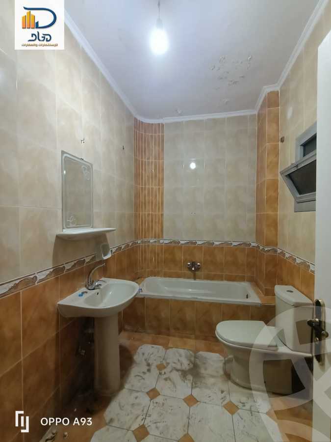 https://aqarmap.com.eg/en/listing/6166278-for-rent-cairo-new-cairo-first-settlement-mhwr-mstfy-kml