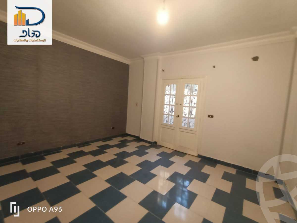 https://aqarmap.com.eg/en/listing/6166278-for-rent-cairo-new-cairo-first-settlement-mhwr-mstfy-kml