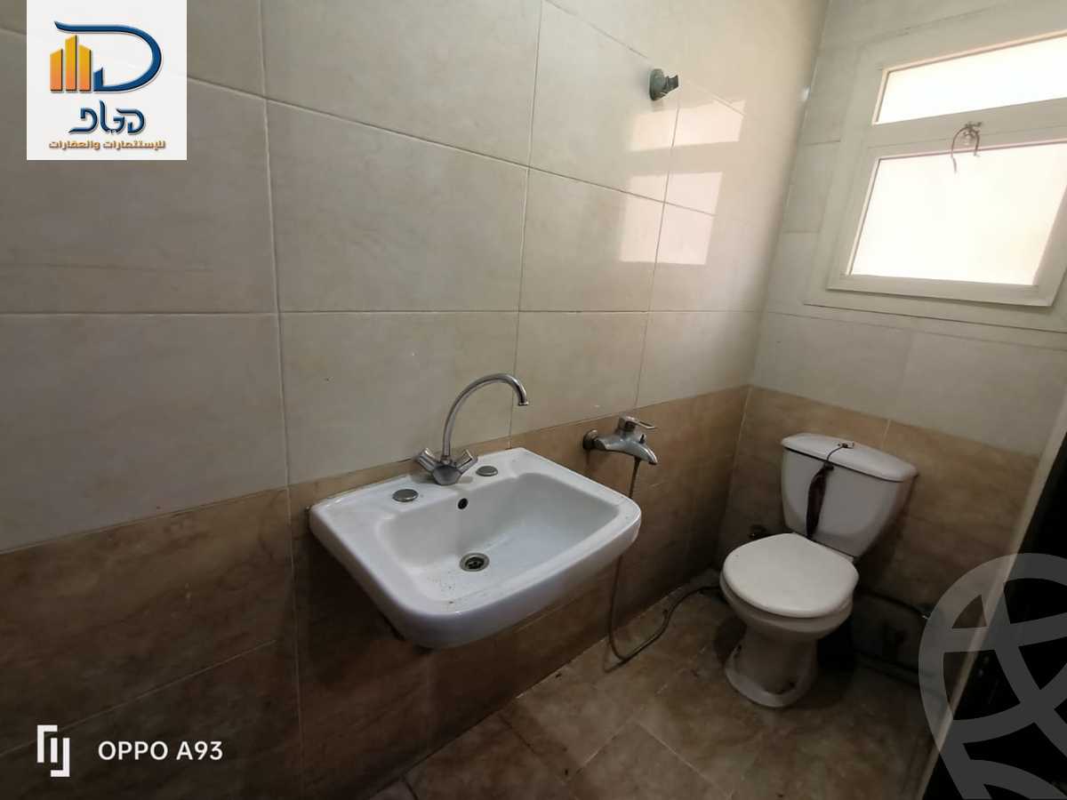 https://aqarmap.com.eg/ar/listing/6183251-for-rent-cairo-new-cairo-first-settlement-mhwr-mstfy-kml
