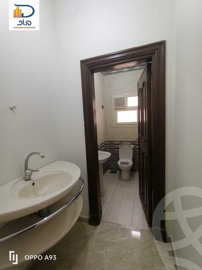 https://aqarmap.com.eg/ar/listing/6183251-for-rent-cairo-new-cairo-first-settlement-mhwr-mstfy-kml