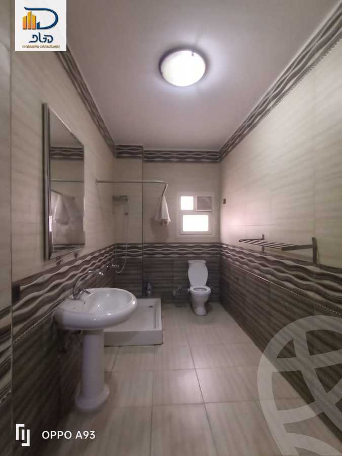 https://aqarmap.com.eg/ar/listing/6183251-for-rent-cairo-new-cairo-first-settlement-mhwr-mstfy-kml