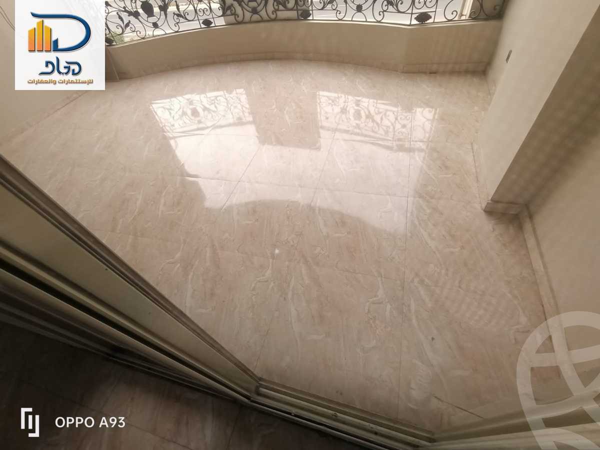 https://aqarmap.com.eg/ar/listing/6183251-for-rent-cairo-new-cairo-first-settlement-mhwr-mstfy-kml