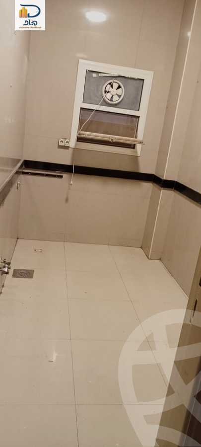https://aqarmap.com.eg/ar/listing/6184508-for-rent-cairo-new-cairo-sharq-el-akadamiya-al-tahrir-st