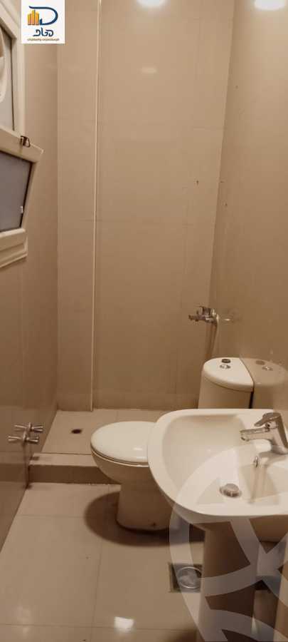 https://aqarmap.com.eg/ar/listing/6184508-for-rent-cairo-new-cairo-sharq-el-akadamiya-al-tahrir-st