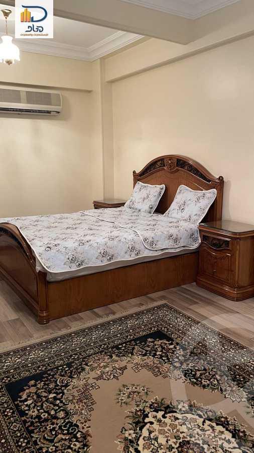 https://aqarmap.com.eg/ar/listing/6206863-for-rent-cairo-new-cairo-first-settlement-mhwr-mstfy-kml